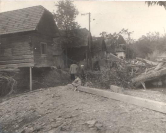 image016